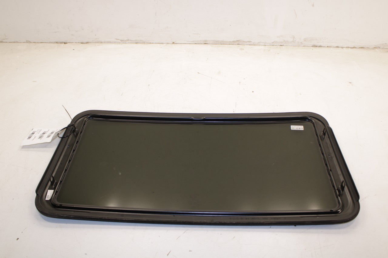2014-2020 Maserati Ghibli S Q4 Roof Sunroof Window Glass 673009009 OEM - Alshned Auto Parts