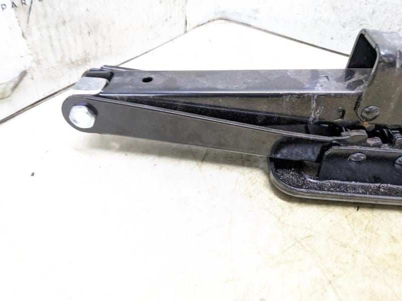 2009-2014 Kia Sorento Spare Tire Floor Jack 09110-2P000 OEM - Alshned Auto Parts