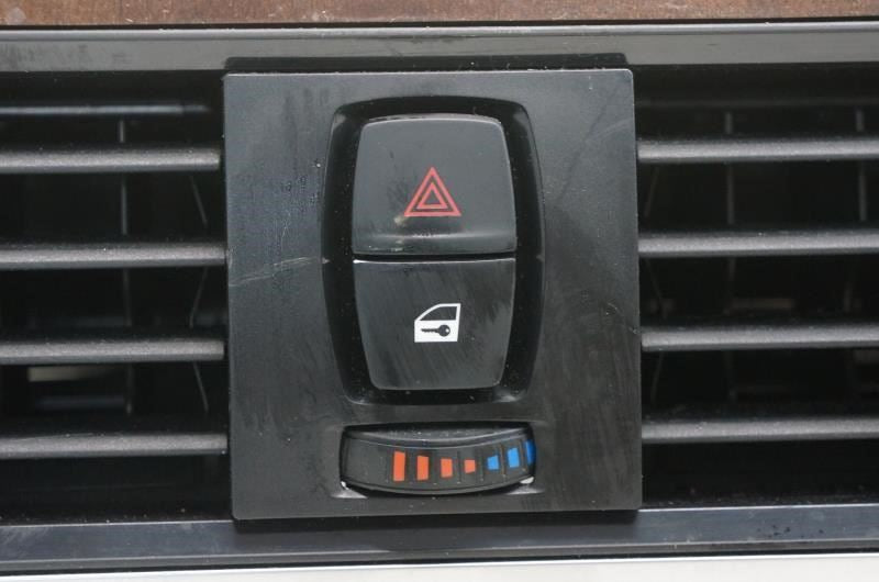 2012-2015 BMW 328i Center Dash Air Vents with Trim Bezel 9218552 OEM - Alshned Auto Parts