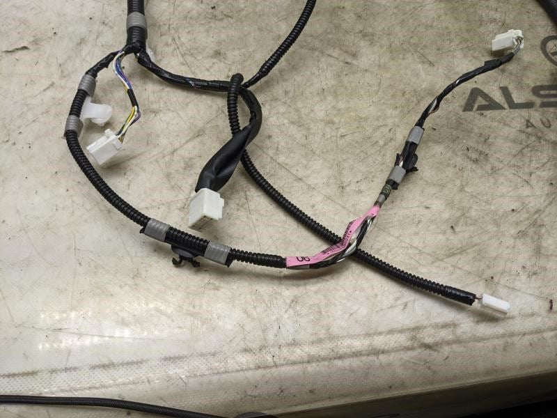 2007-09 Lexus RX350 Rear Right Passenger Side Door Wire Harness 82153-48060 OEM3