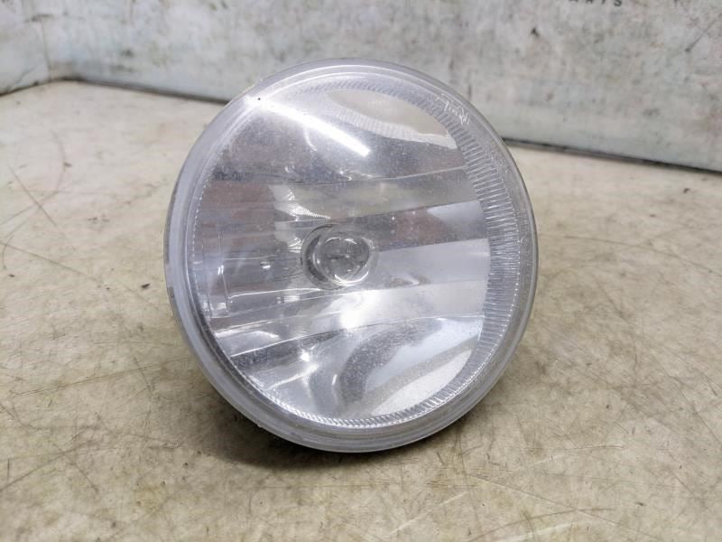 2007-2013 Chevrolet Avalanche Front Left Driver Side Fog Light Lamp 15839896 OEM - Alshned Auto Parts