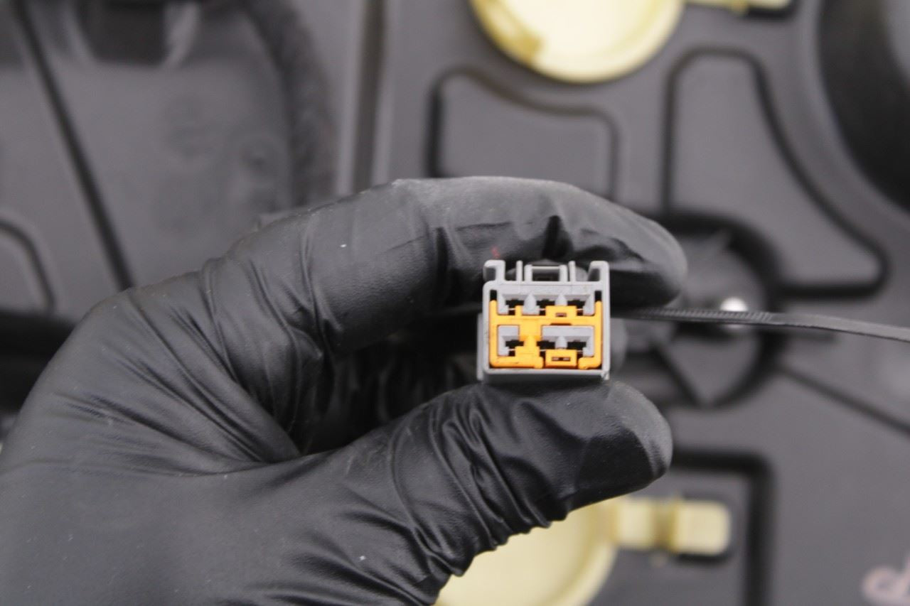 14-23 Jeep Cherokee Limited Rear Right Door Window Regulator w/ Carrier w/ Motor - Alshned Auto Parts