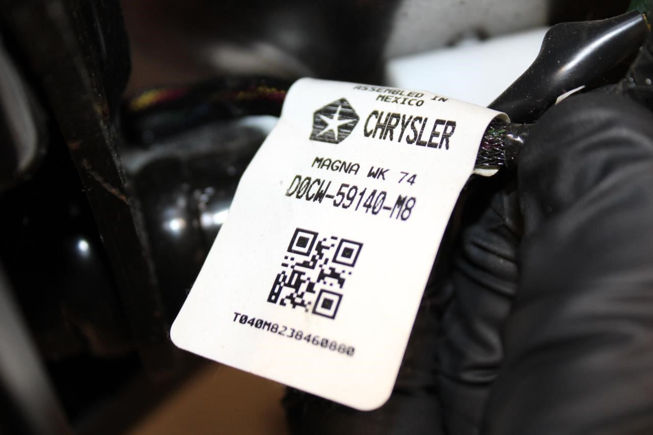 2014-2021 Jeep Grand Cherokee Front RH Side Seat Complete Leather 68175313AC OEM - Alshned Auto Parts