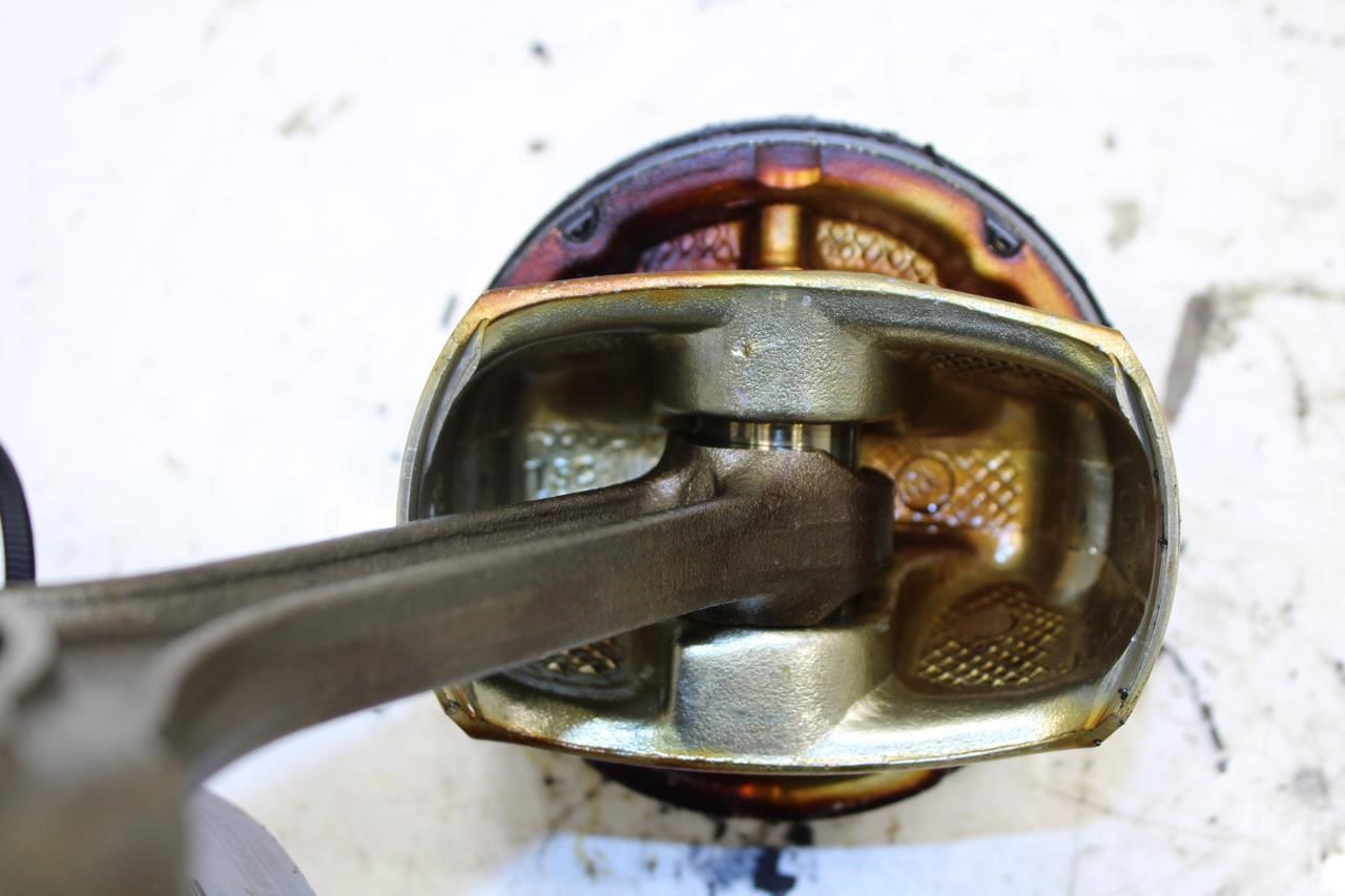 2011-15 Jeep Grand Cherokee Limited 3.6L Engine Piston Left 3 w/ Connecting Rod - Alshned Auto Parts