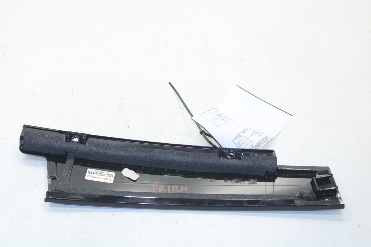 2019-24 Chevrolet Blazer 2LT Front Right Side B-Pillar Applique Molding 84901304 - Alshned Auto Parts