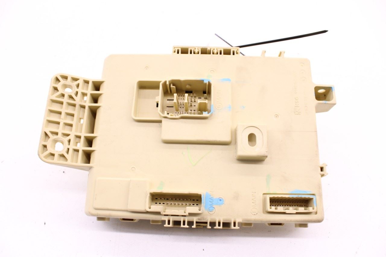 19-20 Hyundai Santa Fe SEL 2.4L Cabin Instrument Panel Fuse Relay Junction Block - Alshned Auto Parts