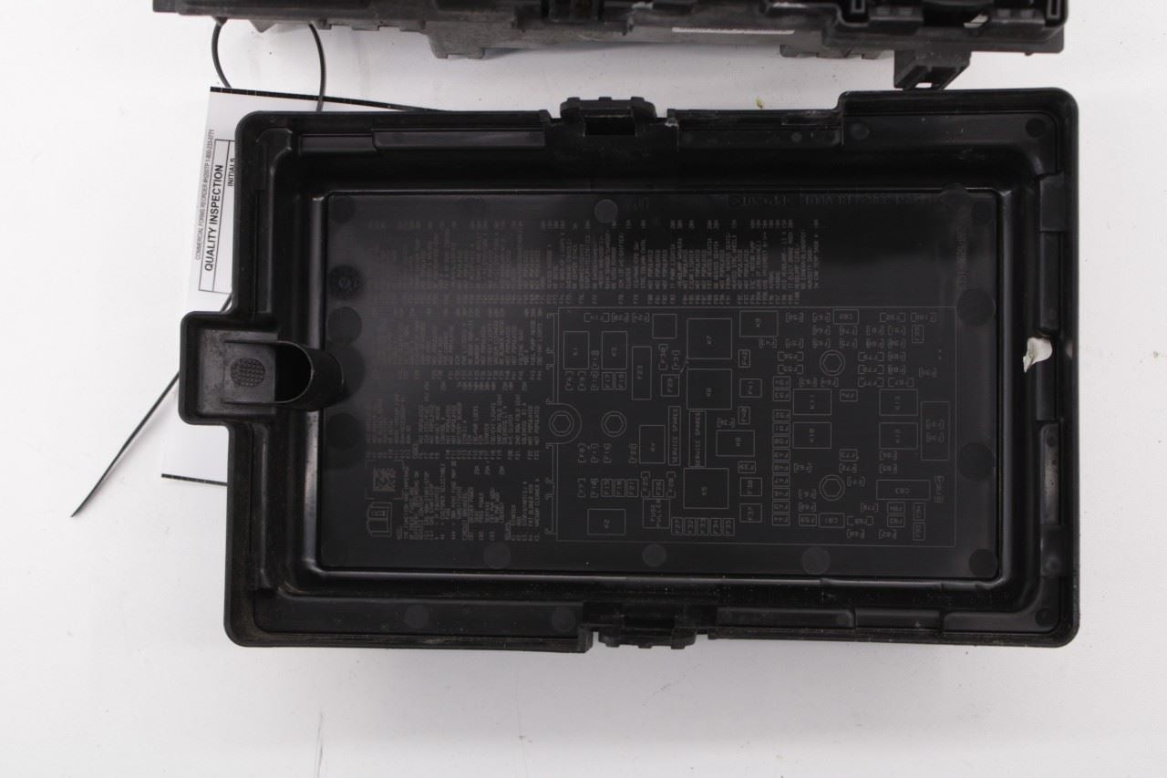 17-20 Chrysler Pacifica 3.6L FWD Intelligent Power Distribution Center Fuse Box - Alshned Auto Parts