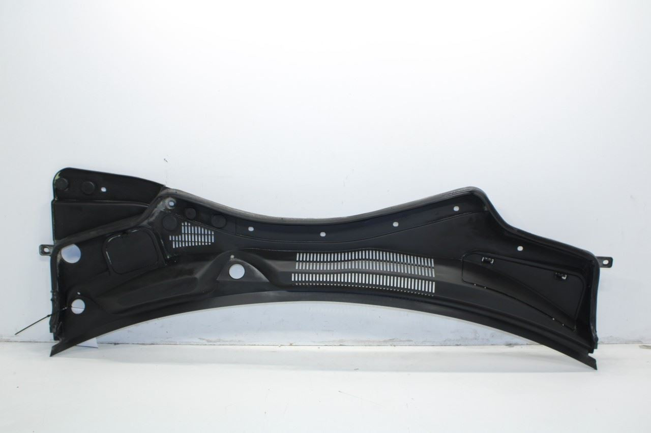 2017-2021 Maserati Ghibli 3.0L RWD Front Windshield Cowl Vent Grille Cover Panel - Alshned Auto Parts