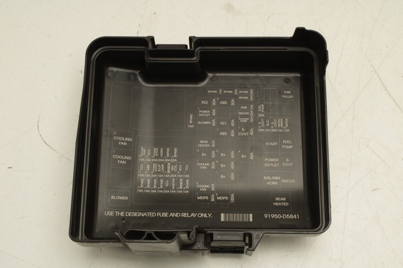 19-20 Kia Optima LX 2.4L Engine Bay Fuse Relay Box Module w/ Wire Harness *ReaD* - Alshned Auto Parts