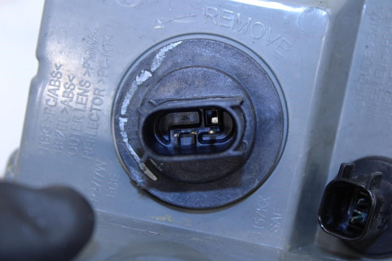 2014-2018 Jeep Grand Cherokee Limited Rear Right Side Tail Light Lamp 68110016AD - Alshned Auto Parts