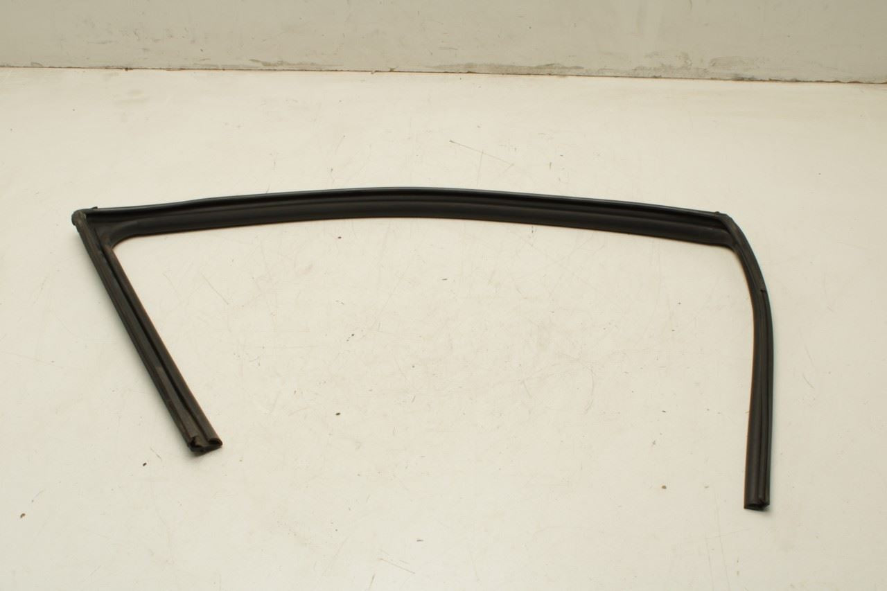 2019-24 Kia Forte LXS Front Right Door Run Channel w/ Belt Molding Weatherstrip - Alshned Auto Parts