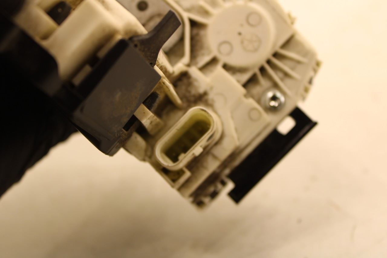 2018-2021 Jeep Cherokee Latitude Rear Right Door Lock Latch Actuator 04589914AE - Alshned Auto Parts