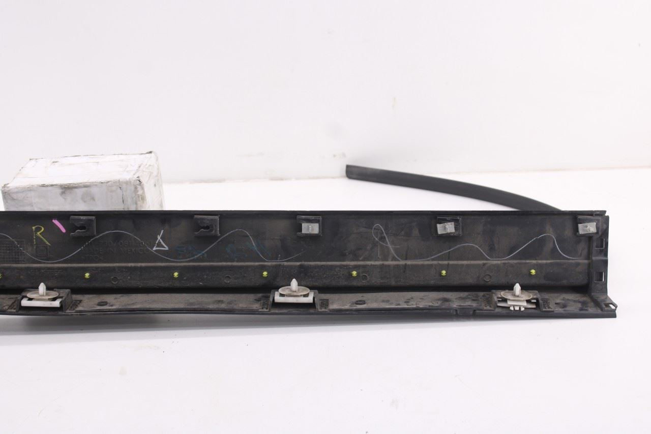 2018-2024 Chevrolet Equinox LT Right Rocker Skirt Panel Molding 84293857 *ReaD*11