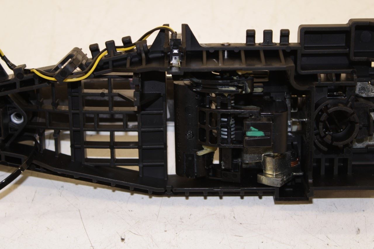 2014-21 Maserati Ghibli S Q4 3.0L AWD Rear Driver Left Side Door Exterior Handle - Alshned Auto Parts