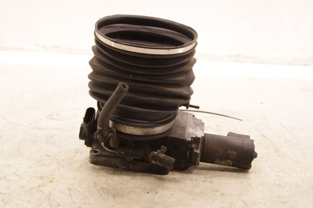 1997-1999 Chevrolet Corvette 5.7L Fuel Injection Throttle Body 25179793 OEM - Alshned Auto Parts