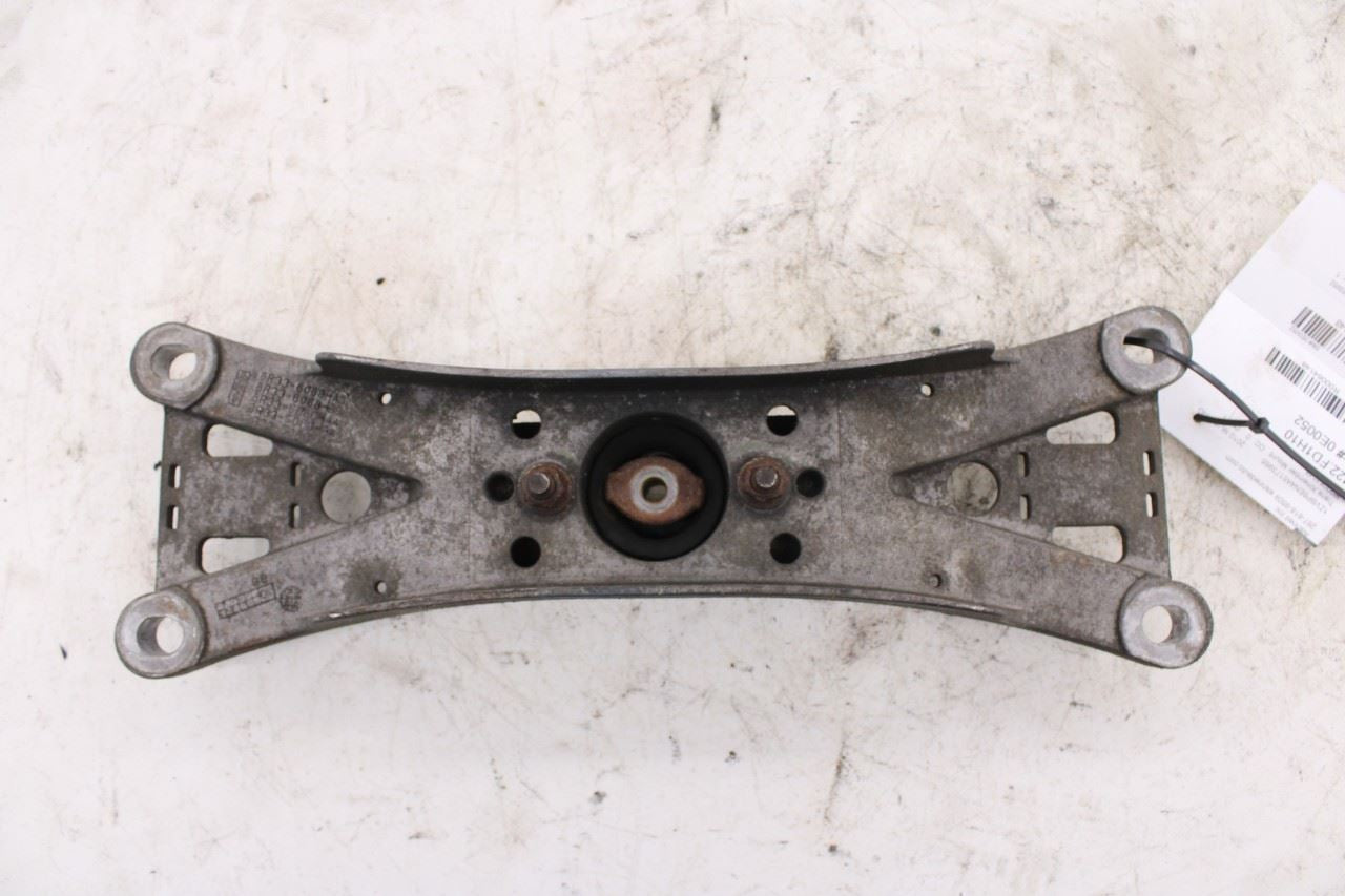 2008-2010 Ford Mustang Conv V6 4.0L RWD Transmission Mount Insulator Bracket3