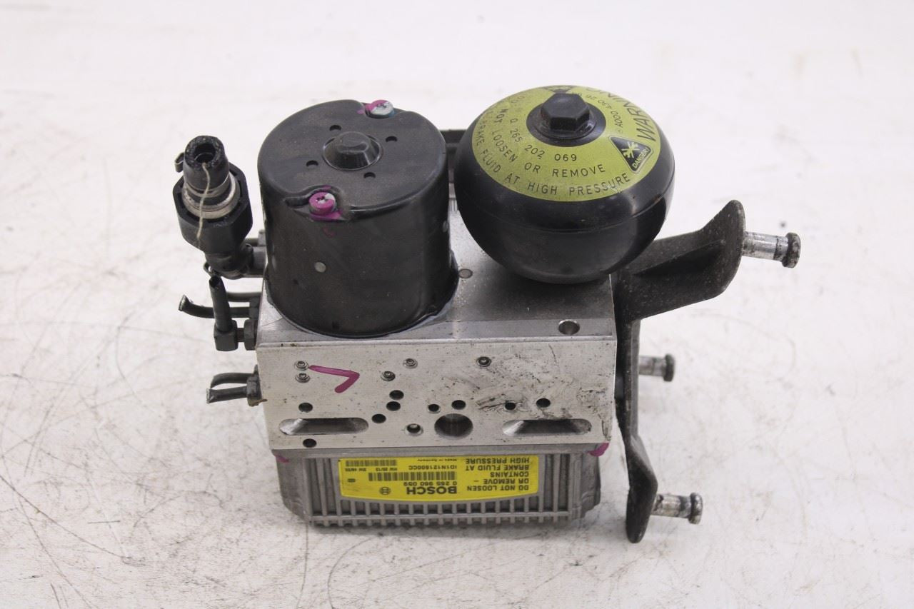 2004-2006 Mercedes-Benz E500 5.0L ABS Anti Lock Brake Pump Control Module OEM0