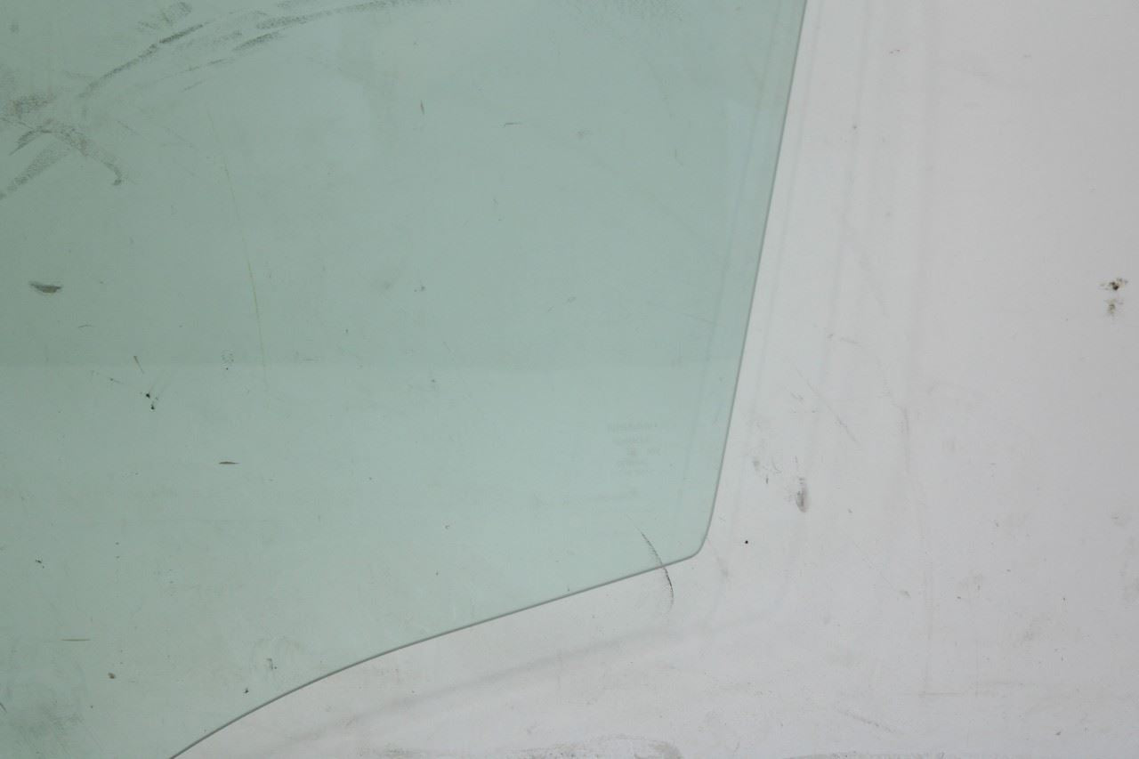 2017-2022 Nissan Rogue Sport SL AWD Front Left Driver Side Door Window Glass - Alshned Auto Parts