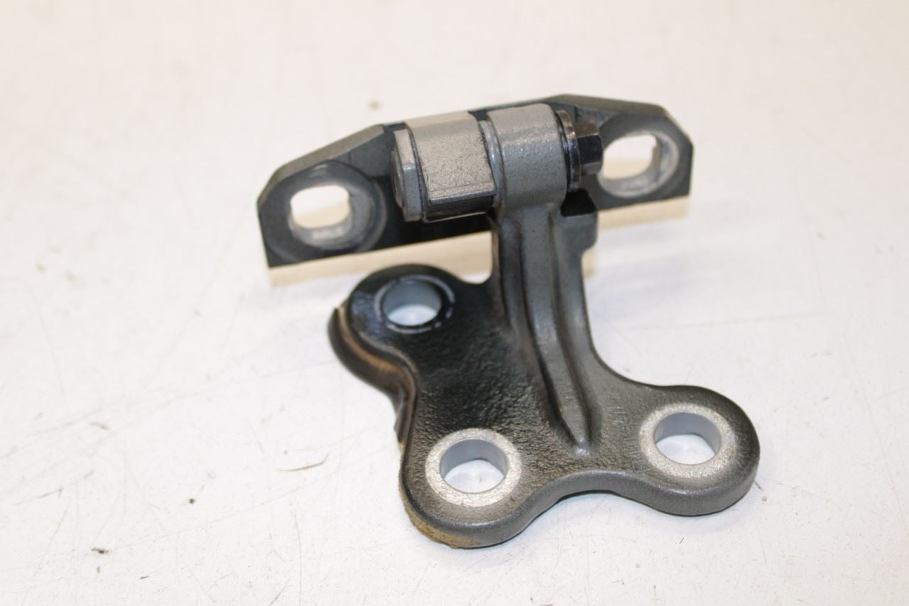 2015-18 Volvo S60 T5 Premier Front Left Door Hinge Upper and Lower Pair 31218520 - Alshned Auto Parts