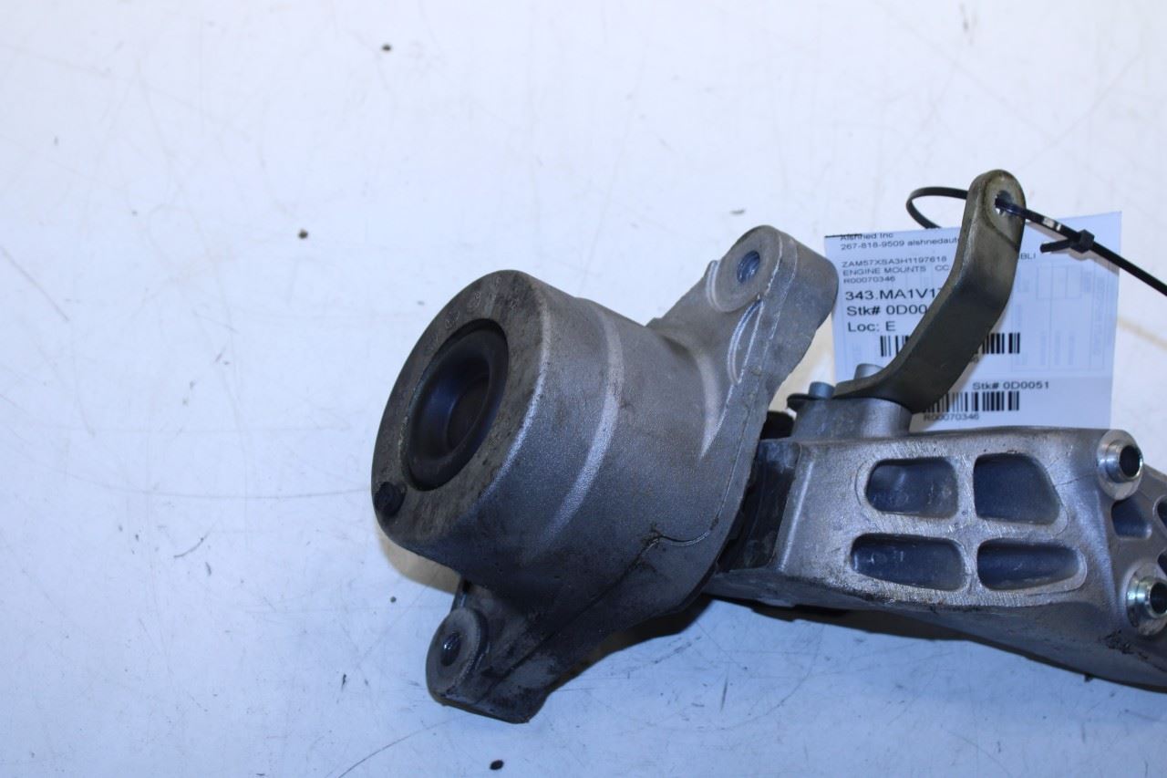 2014-2020 Maserati Ghibli 3.0L Left Side Engine Motor Mount Bracket 290120 OEM - Alshned Auto Parts