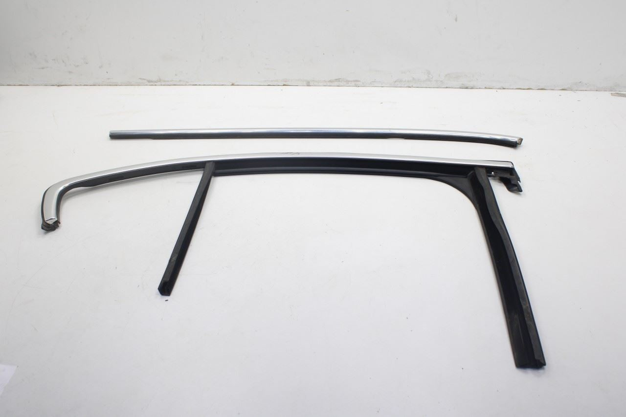 17-20 Alfa Romeo Giulia Ti RR RH Upper Door Window Weatherstrip w/ Belt Molding - Alshned Auto Parts