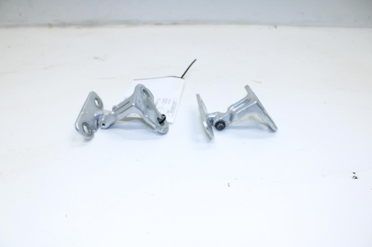 2017-2020 Jaguar XE R-Dynamic S Rear Left Door Hinge Upper and Lower T4A2514 OEM - Alshned Auto Parts