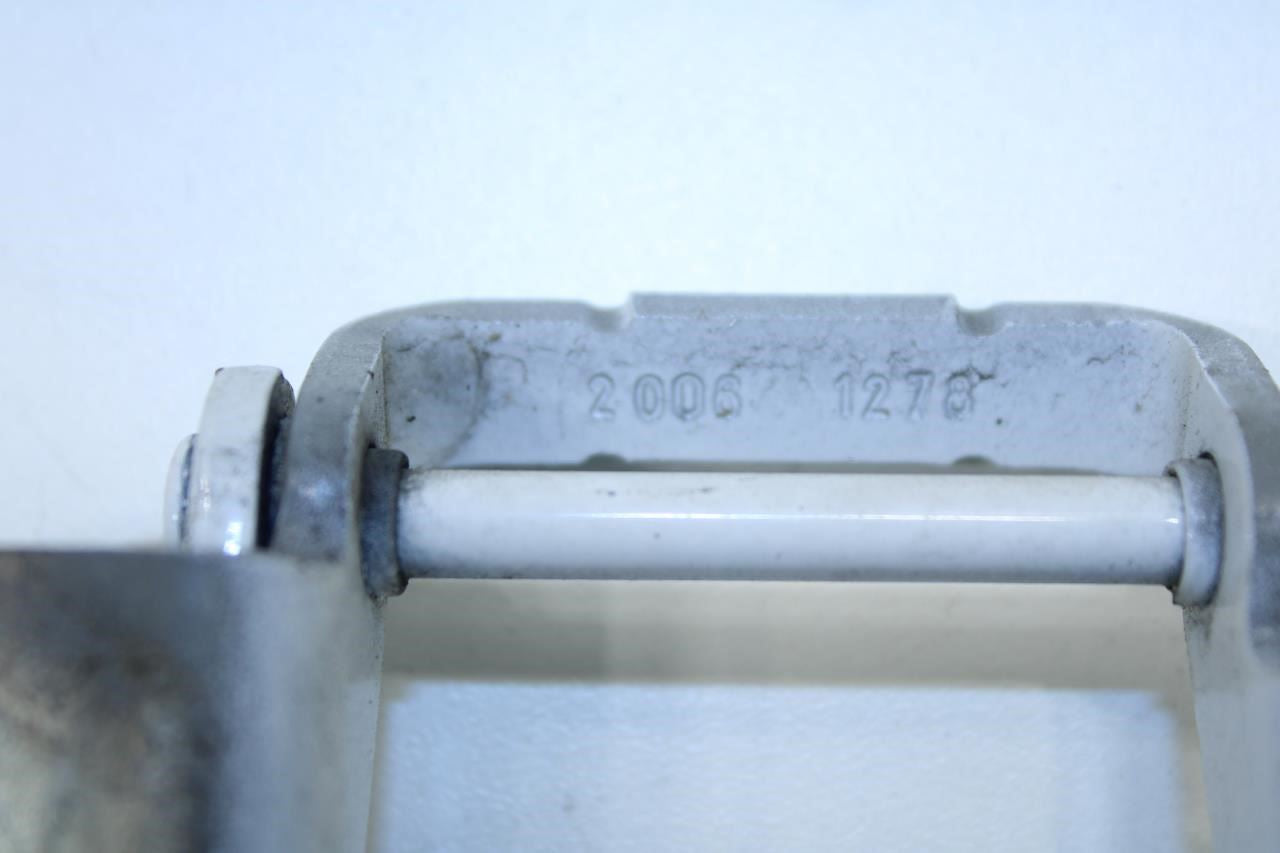 2017-2023 GMC Acadia SLT-1 Rear Liftgate RH and Left Side Hinge Set 84102006 OEM - Alshned Auto Parts