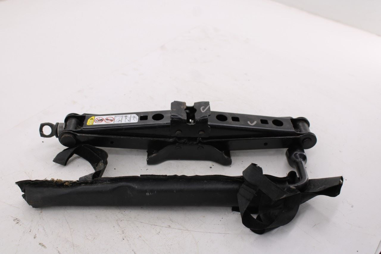 2013-25 Ram 1500 Big Horn Crew Cab 5.7L 4WD Lift Jack and Tool Kit w/ Tools Bag - Alshned Auto Parts