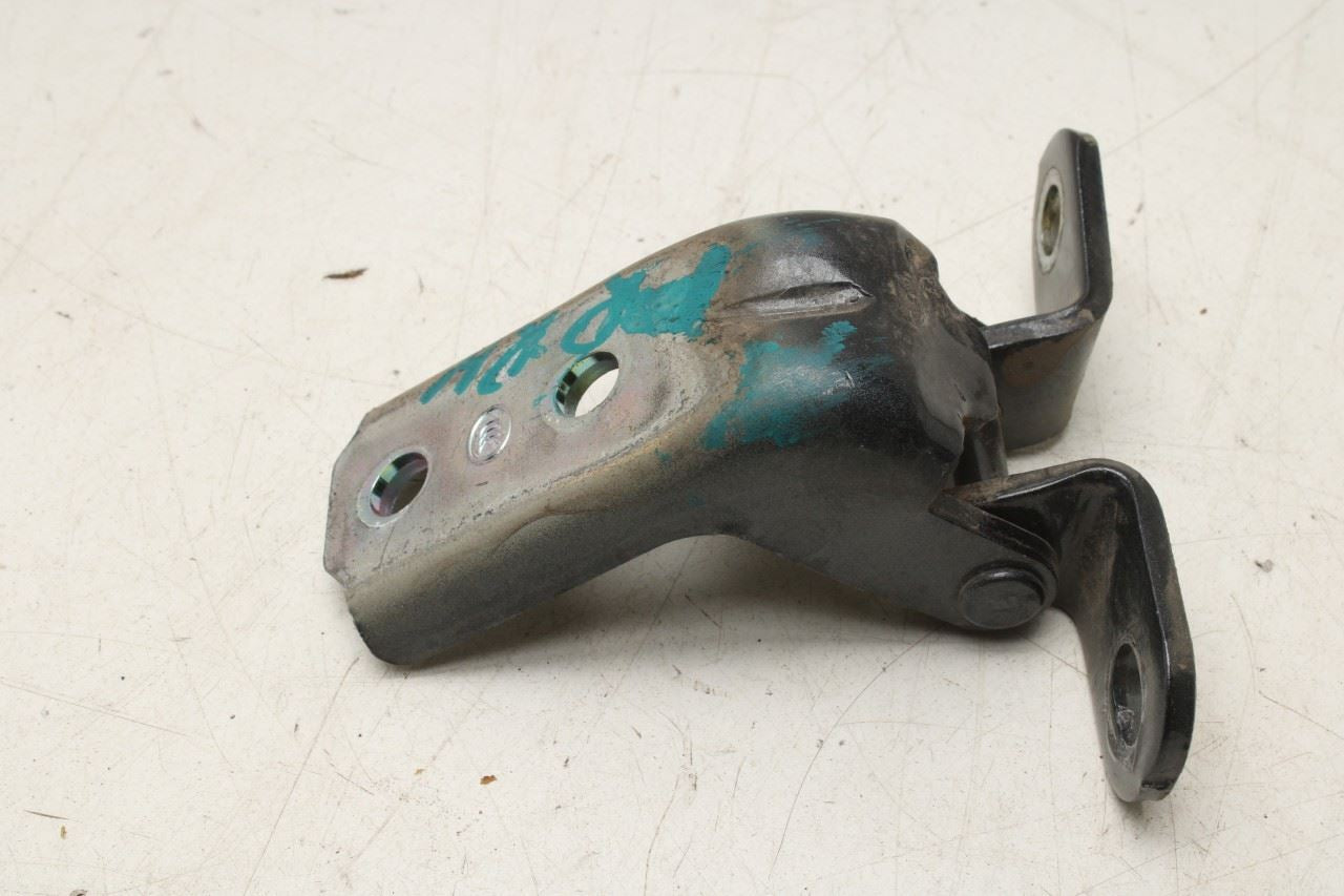 2019-24 KIA Forte LXS FR RH Door Hinge Upper and Lower Pair w/ Bolts 79320-2V000 - Alshned Auto Parts