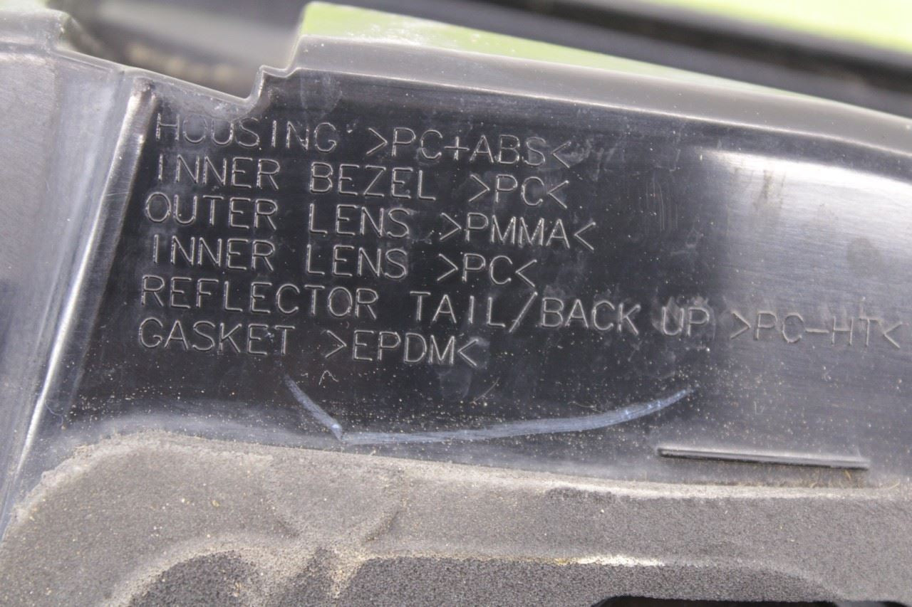 2017-2020 Chrysler Pacifica Limited Rear Left Driver Side Inner Tail Light Lamp - Alshned Auto Parts