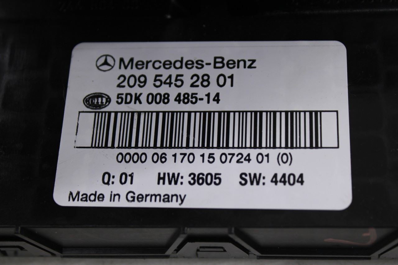 06-09 Mercedes-Benz CLK 350 3.5L RWD Front SAM Module Fuse Relay Junction Block12