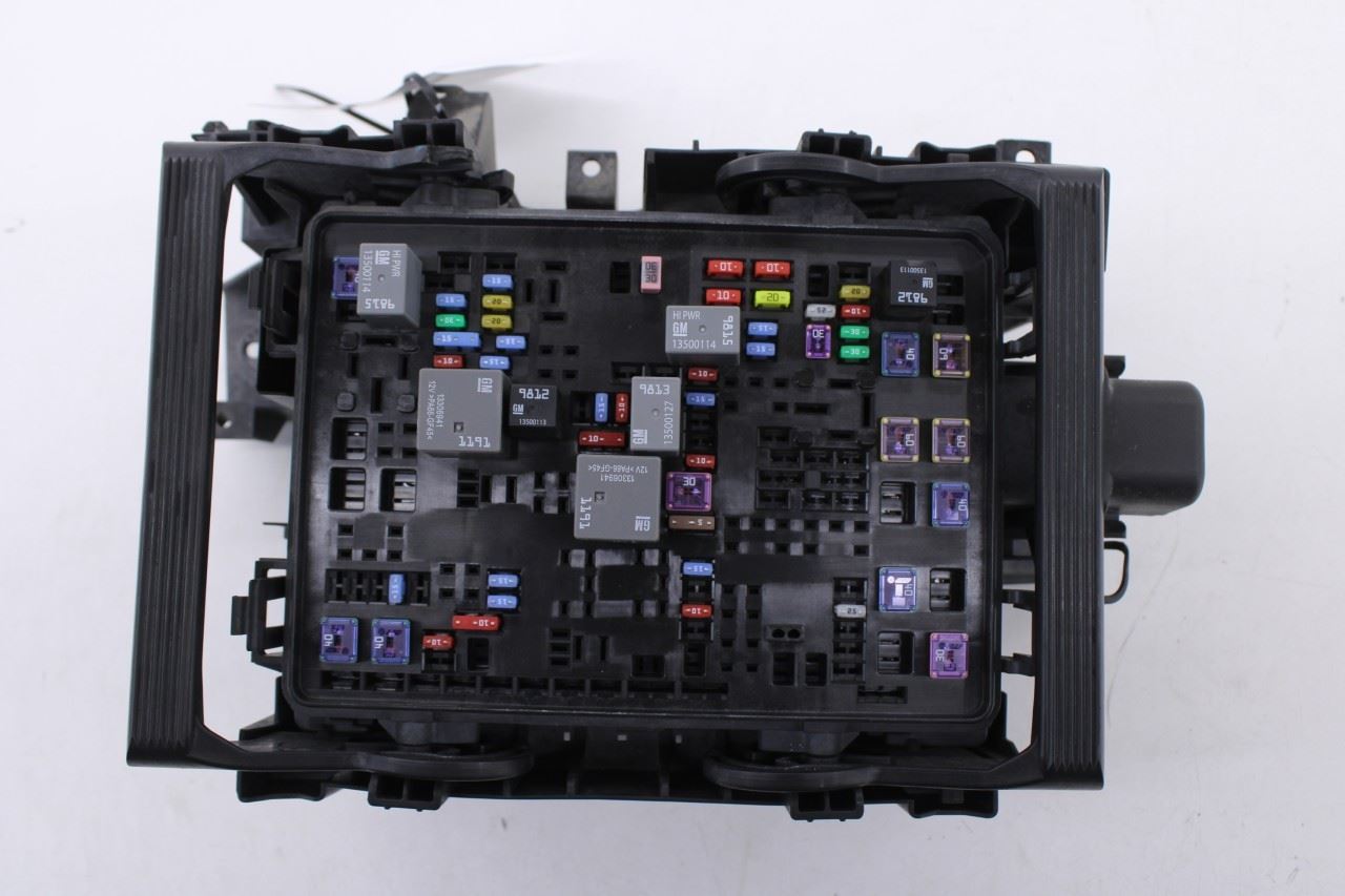 14-16 Chevy Silverado 1500 2WT 4WD Engine Wire Harness Fuse Relay Junction Block - Alshned Auto Parts