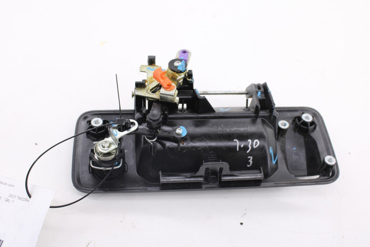 2015-23 Toyota Tacoma SR5 Double Cab Rear Tailgate Door Release Exterior Handle3