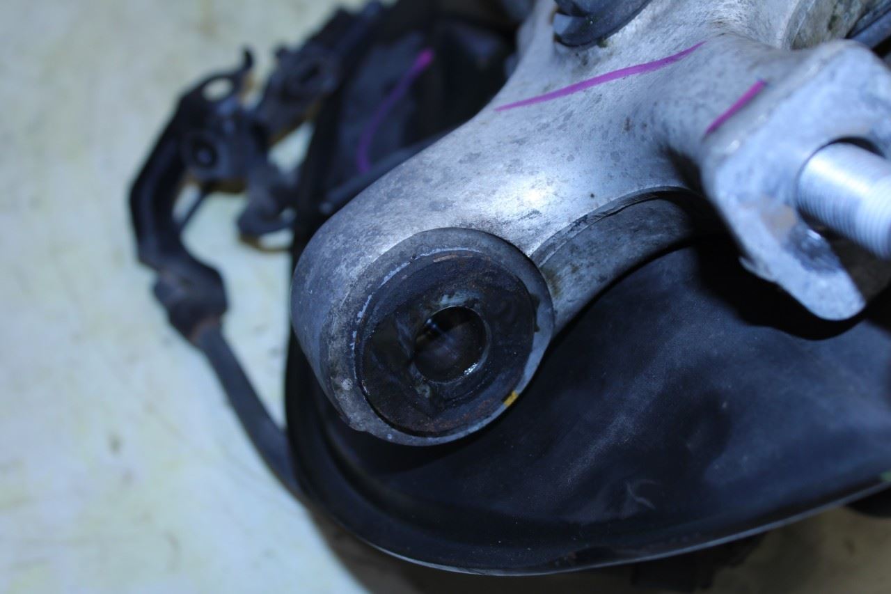 2013-2020 Lexus GS350 Front Right Passenger Side Spindle Knuckle Hub 43201-30040 - Alshned Auto Parts