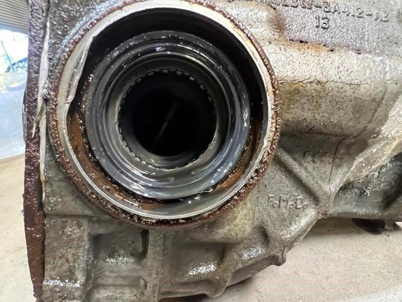 09-26 Ford F150 5L 4WD Front Axle Differential Carrier 3.73 ratio CL3W-3K147-CB - Alshned Auto Parts