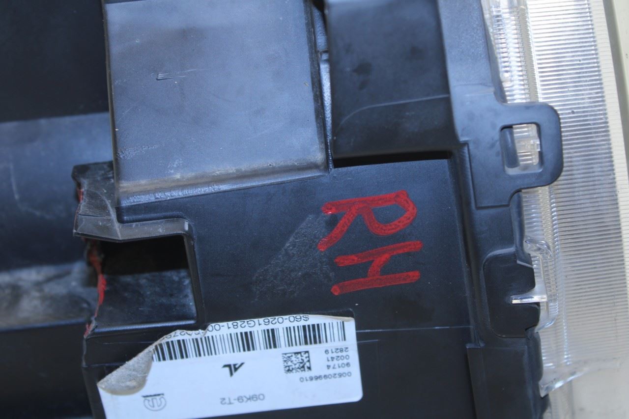 19-22 Jeep Renegade Sport 2.4L Front Passenger Right Side Headlight Lamp *ReaD* - Alshned Auto Parts