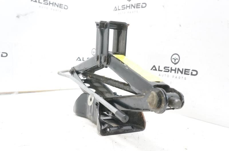 2008-2015 Land Rover LR2 Emergency Scissor Lift Jack LR003272 OEM - Alshned Auto Parts