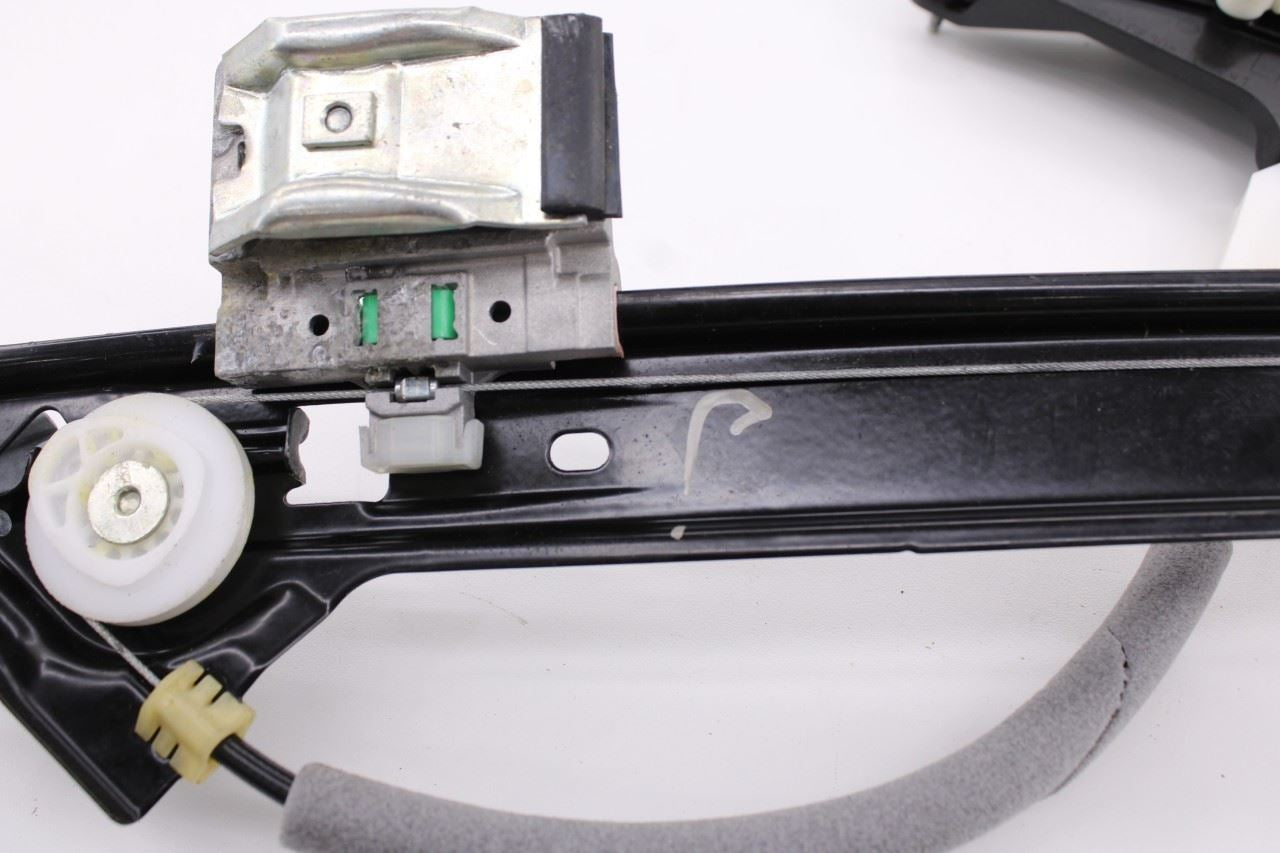 2015-2020 Ford Mustang GT Front Left Driver Side Door Window Regulator w/ Motor4