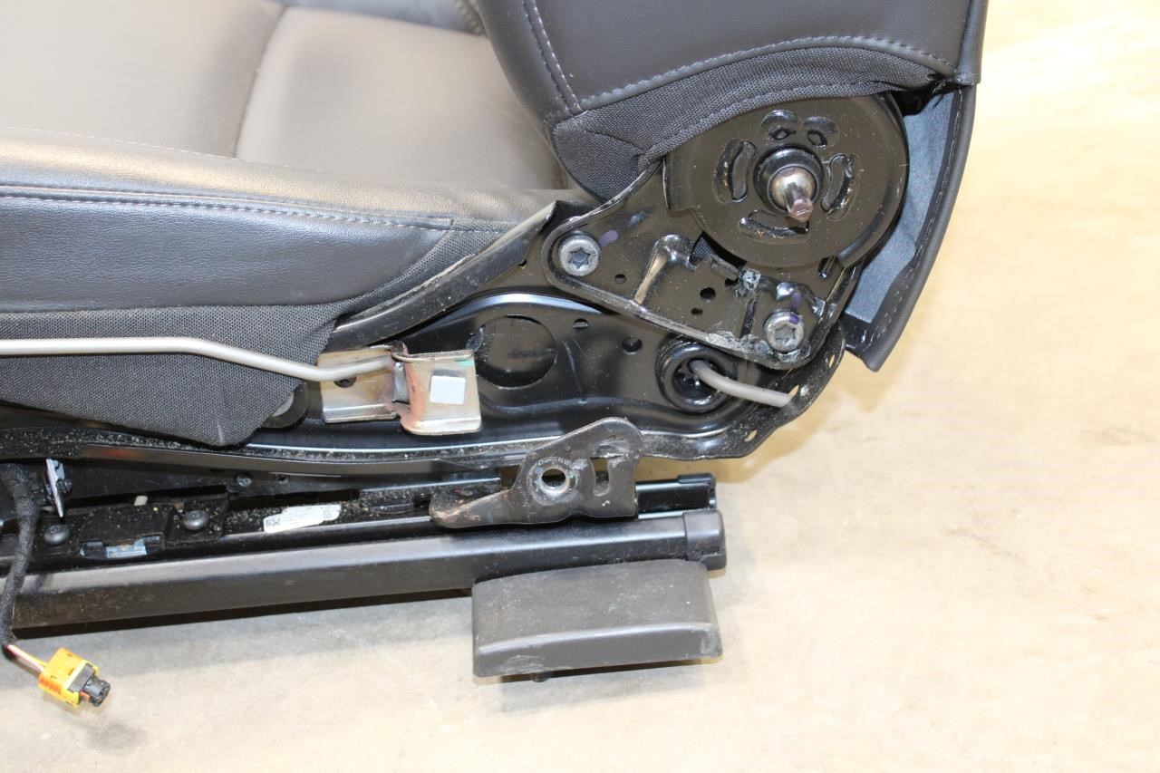 2017-2020 Buick Encore Front Left Side Seat Full Complete Leather 42421621 OEM - Alshned Auto Parts