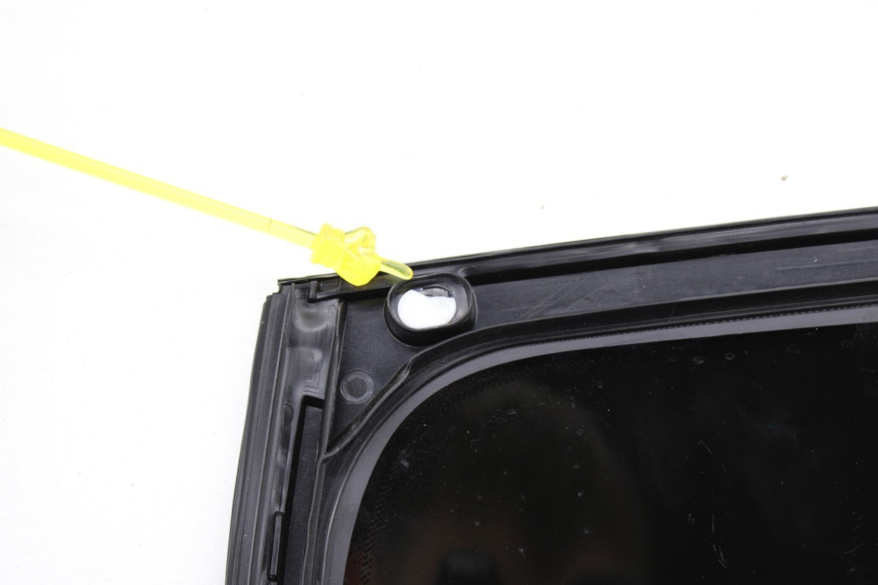 2018-2023 KIA Stinger GT2 AWD Rear Left Side Door Window Fixed Vent Glass *ReaD* - Alshned Auto Parts