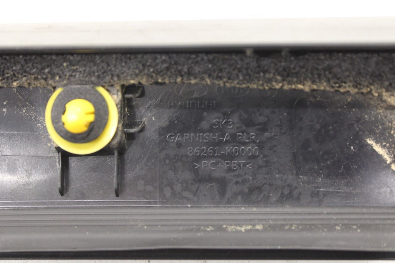 20-25 Kia Soul LX Front Right Windshield A-Pillar Trim Molding 86261-K0000 *ReaD - Alshned Auto Parts