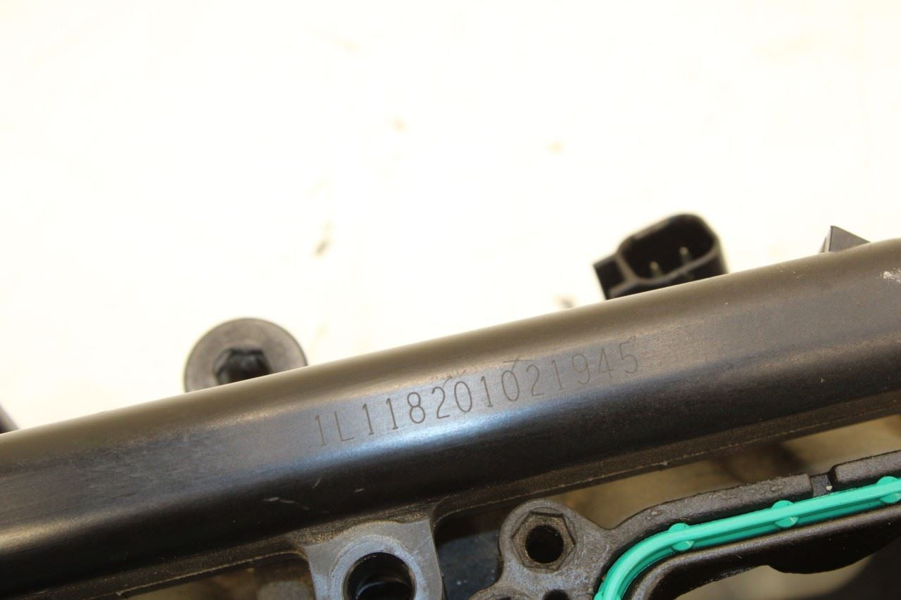 2014-2022 Jeep Cherokee Latitude 3.2L Engine Lower Intake Manifold w/ Fuel Rail - Alshned Auto Parts