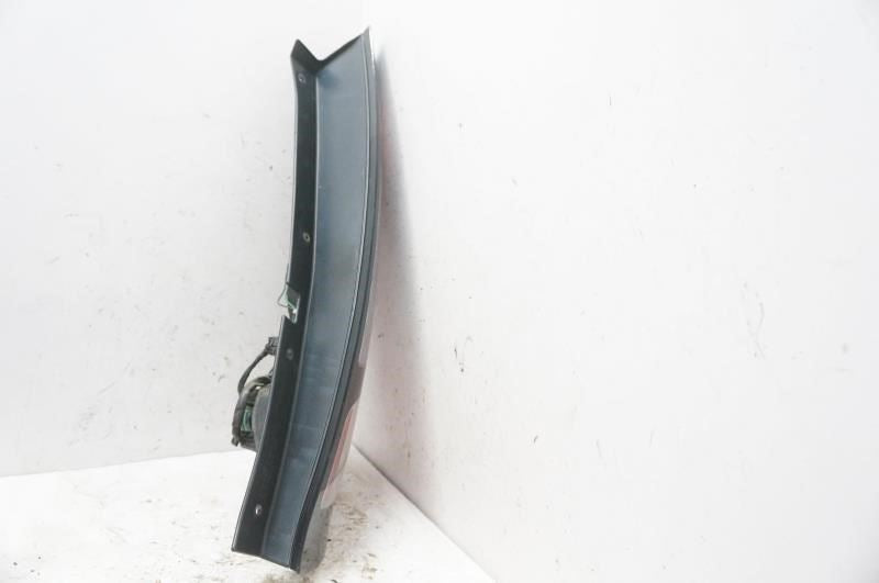 2014-2019 Kia Soul Rear Right Passenger Side Tail Light Lamp 92402-B2010 OEM - Alshned Auto Parts