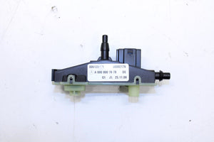 2007-2013 Mercedes-Benz S550 Front Seat Regulation Control Valve 000-800-76-78