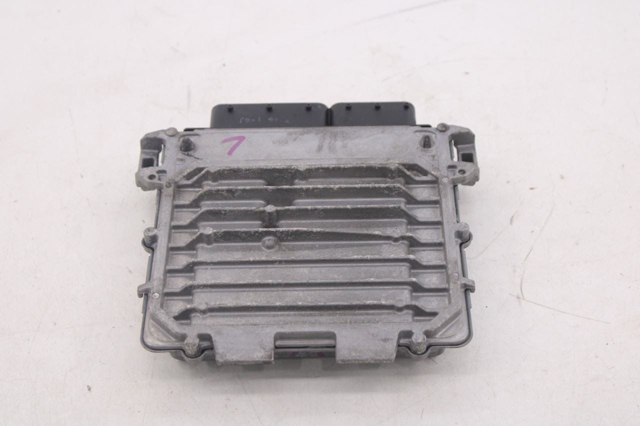 2015-2018 Mercedes-Benz C 300 4Matic 2.0L Engine Computer Control Module ECU ECM14