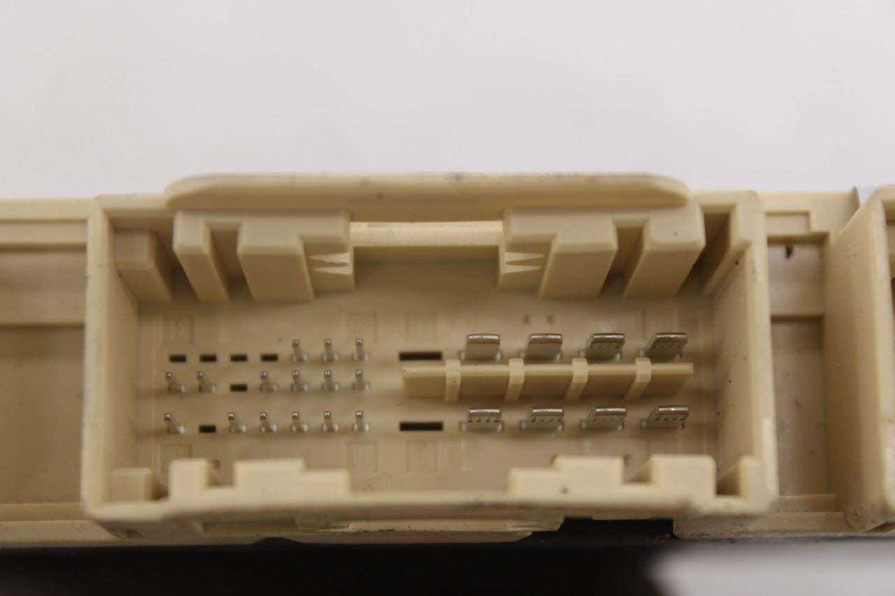2015-2018 Mercedes-Benz C 300 4Matic Front Left Power Seat Memory Control Module17