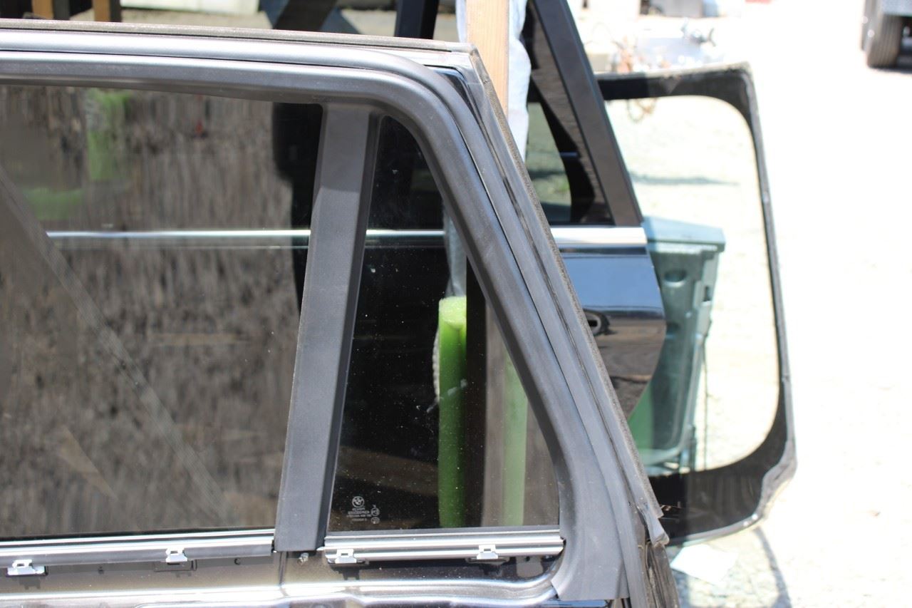 2014-2018 BMW X5 xDrive35i Rear Right Door Shell Panel w/ Glasses 41517386740 - Alshned Auto Parts