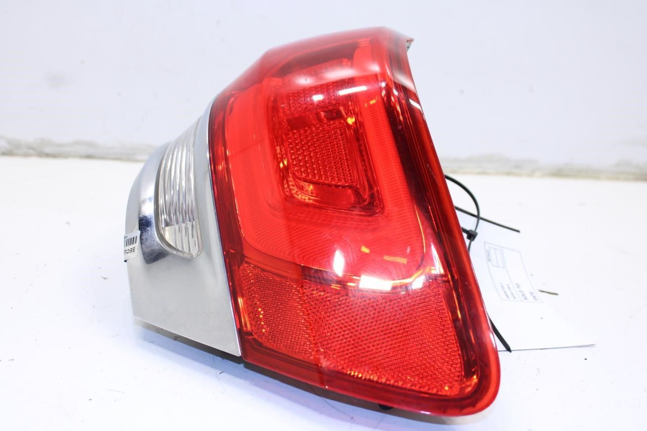 2014-2018 Jeep Grand Cherokee Limited Rear Right Side Tail Light Lamp 68110016AD - Alshned Auto Parts