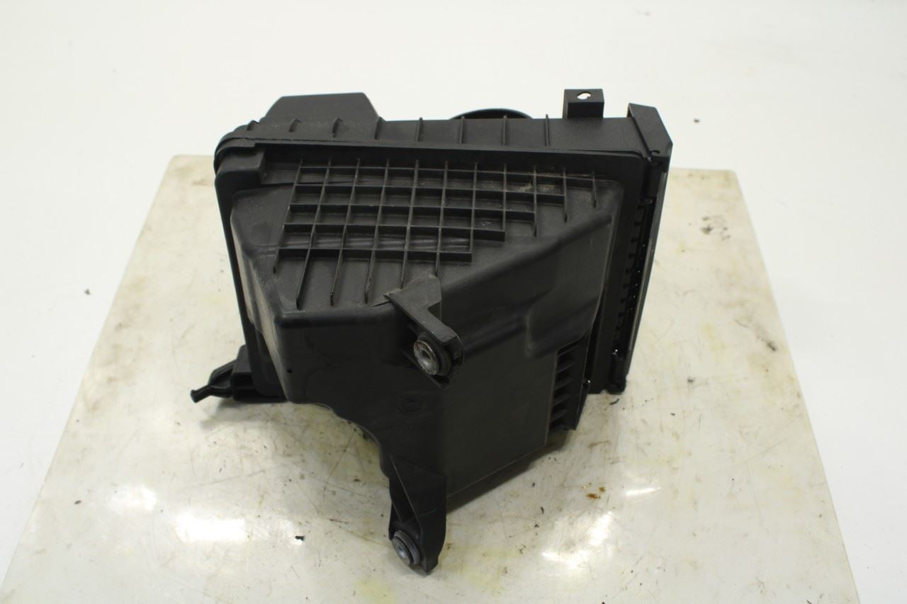 2019-2020 Kia Sorento LX 3.3L FWD Air Intake Cleaner Assembly 28110C5250 OEM - Alshned Auto Parts