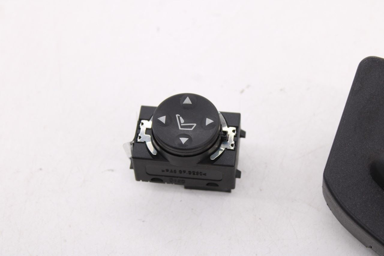 10-12 Land Rover Range Rover HSE Front Right Power Seat Control Switch YUB5005402
